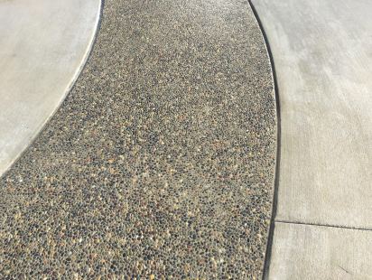 La-Paz-Pebble-Exposed-Aggregate-Concrete-1
